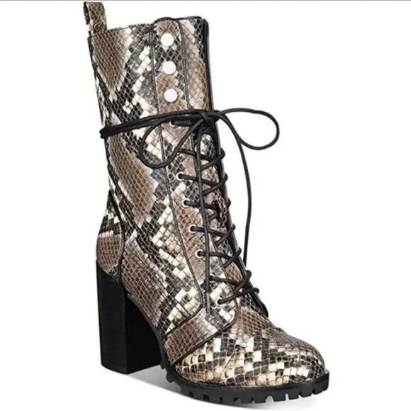 NWT Dv Dolce Vita Ayleen Heeled Lug Sole Combat Boots Women's Shoes